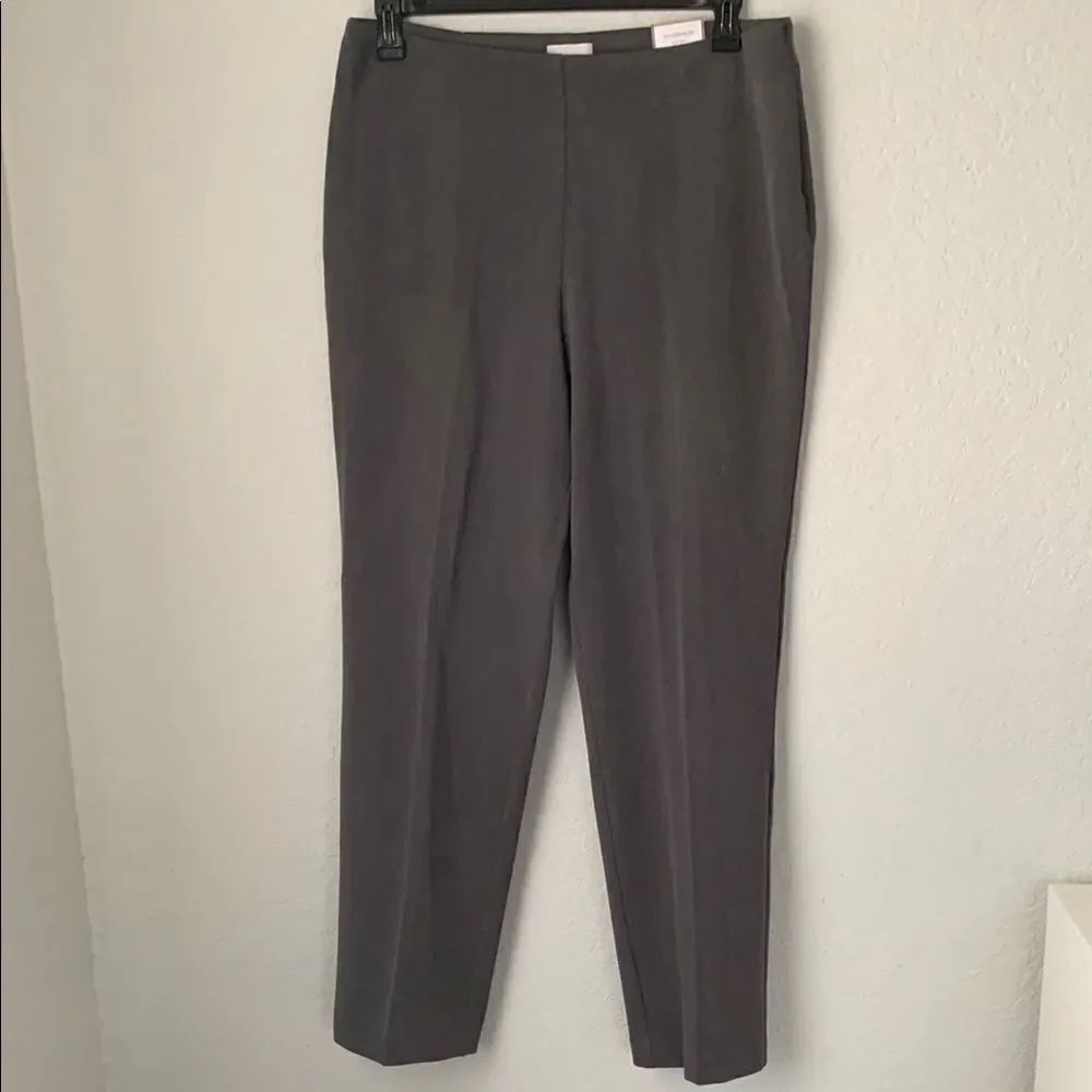 NWT Chico’s Gray Women’s Pants Ultimate Fit Straight Leg Zipper Size 2/12
